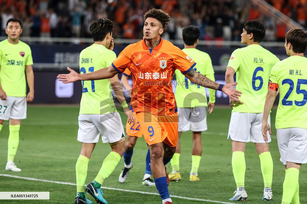 (SP)CHINA-JINAN-FOOTBALL-CSL-SHANDONG VS SHENZHEN (CN)