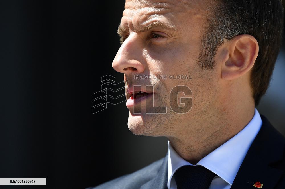 Emmanuel Macron Receives Lithuania's President - Paris