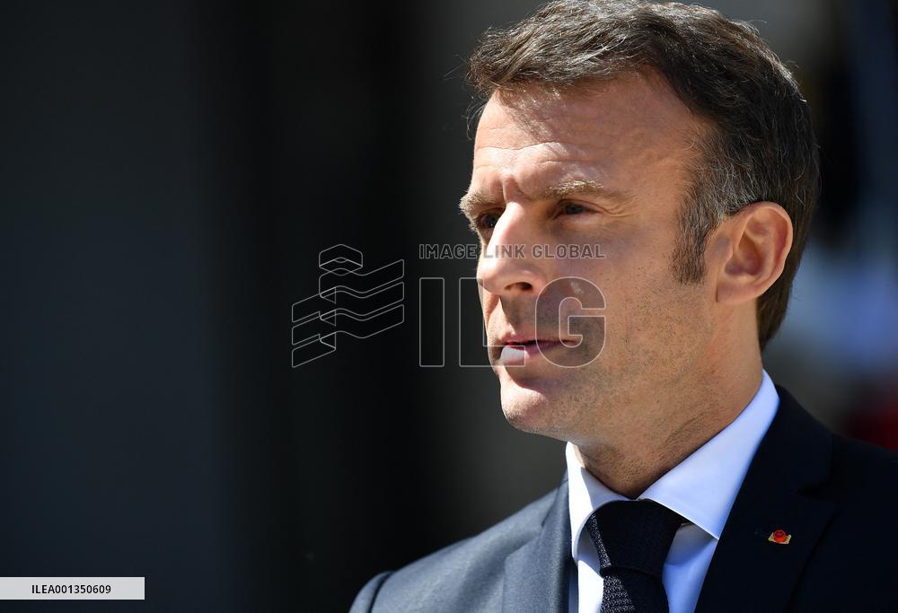 Emmanuel Macron Receives Lithuania's President - Paris