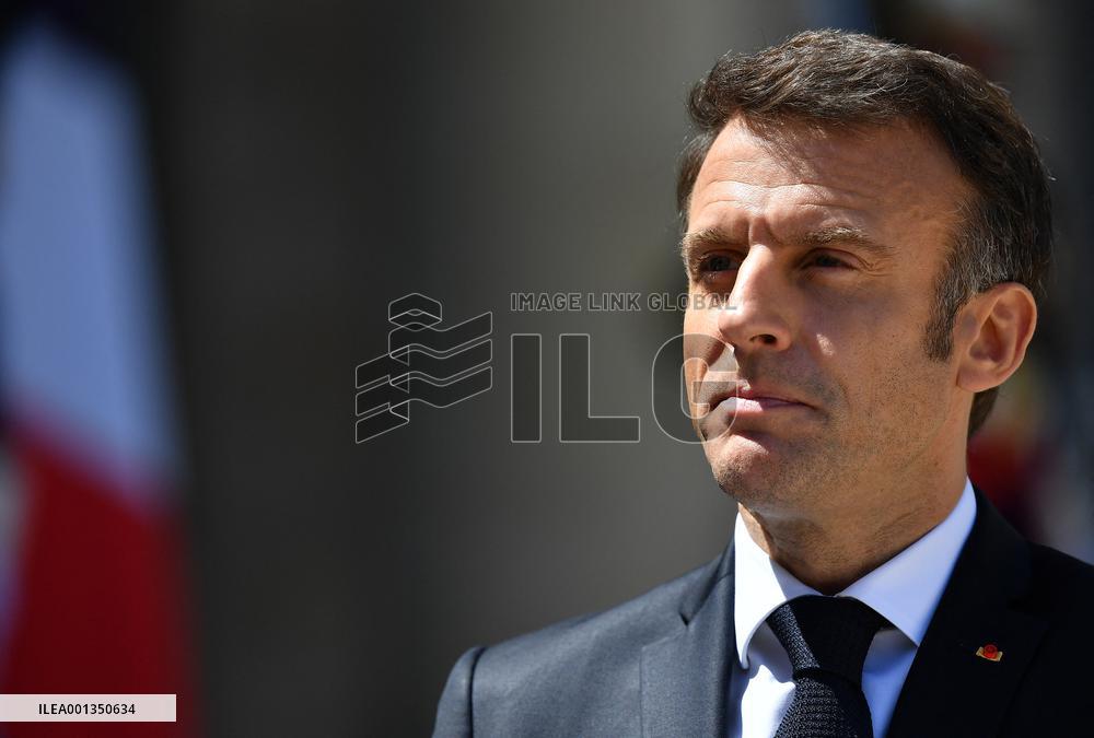 Emmanuel Macron Receives Lithuania's President - Paris