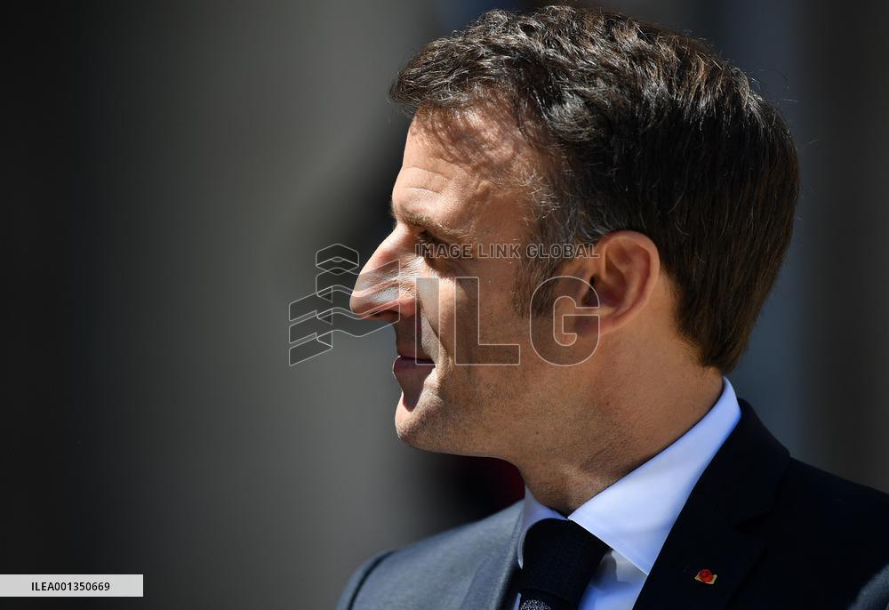 Emmanuel Macron Receives Lithuania's President - Paris