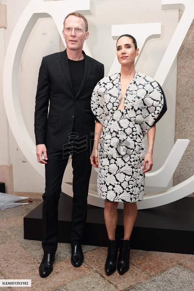 Louis Vuitton Cruise Photocall - Isola Bella