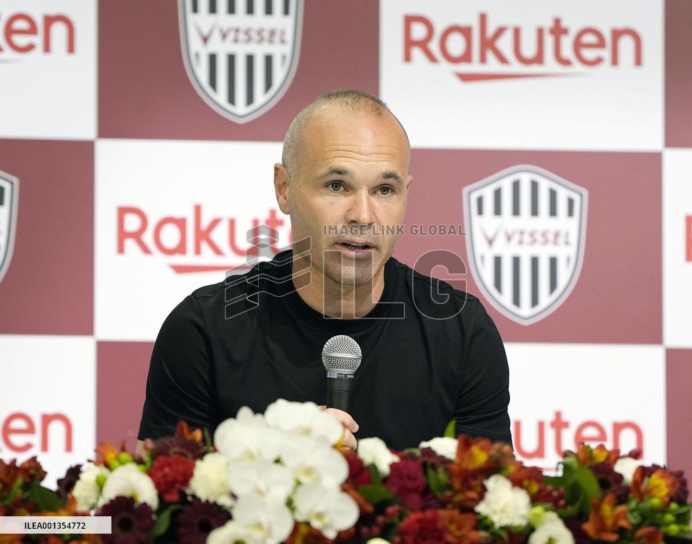 Ex-Spain great Iniesta to leave Vissel Kobe