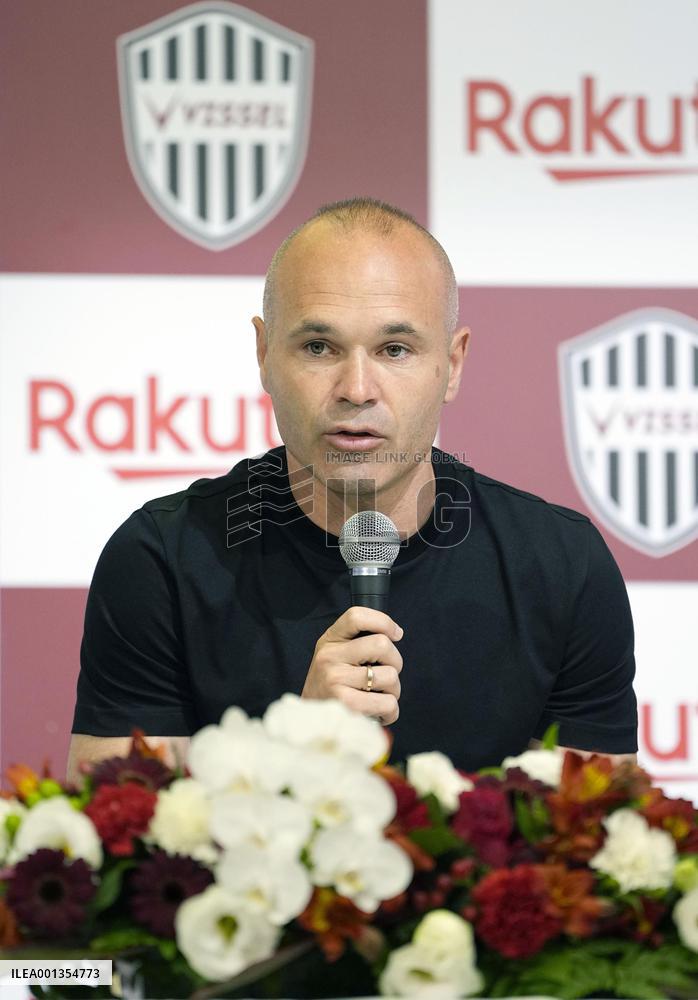 Ex-Spain great Iniesta to leave Vissel Kobe