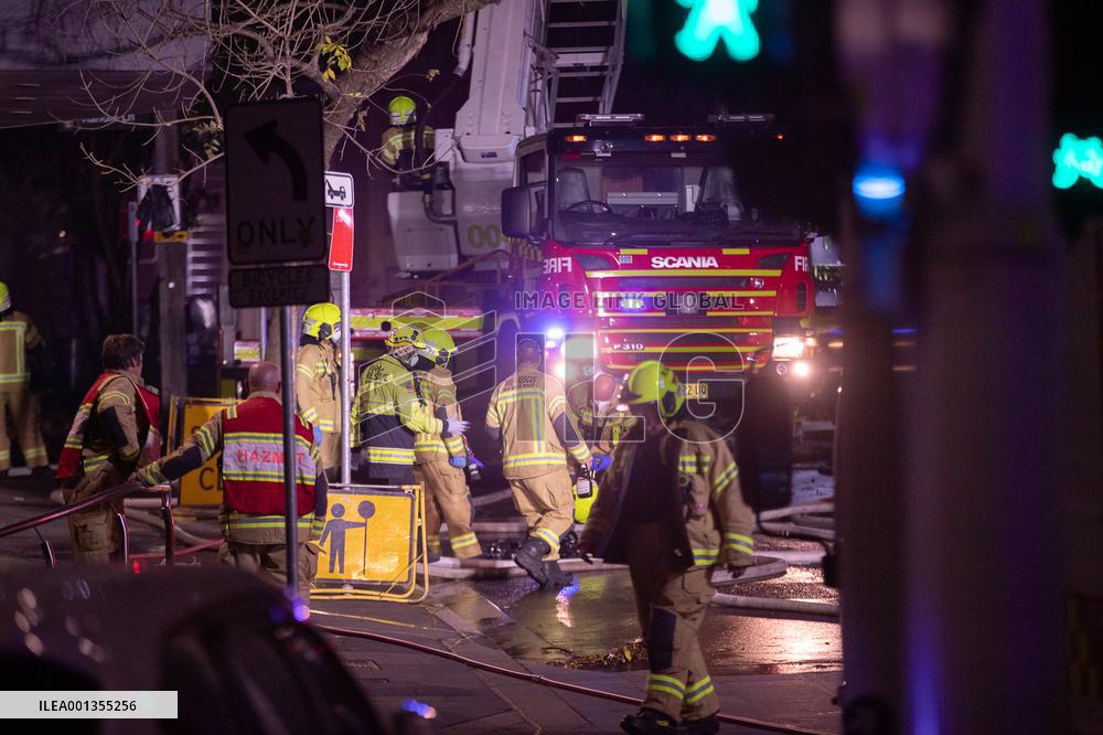 AUSTRALIA-SYDNEY-MASSIVE BUILDING FIRE
