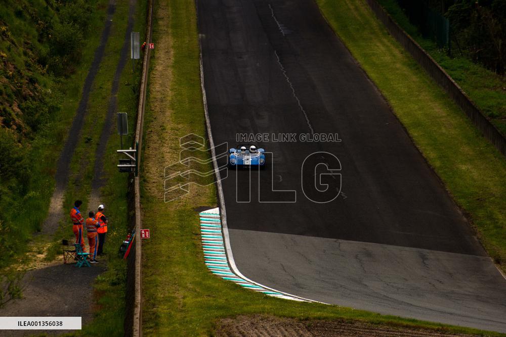 Second Charade Super Show