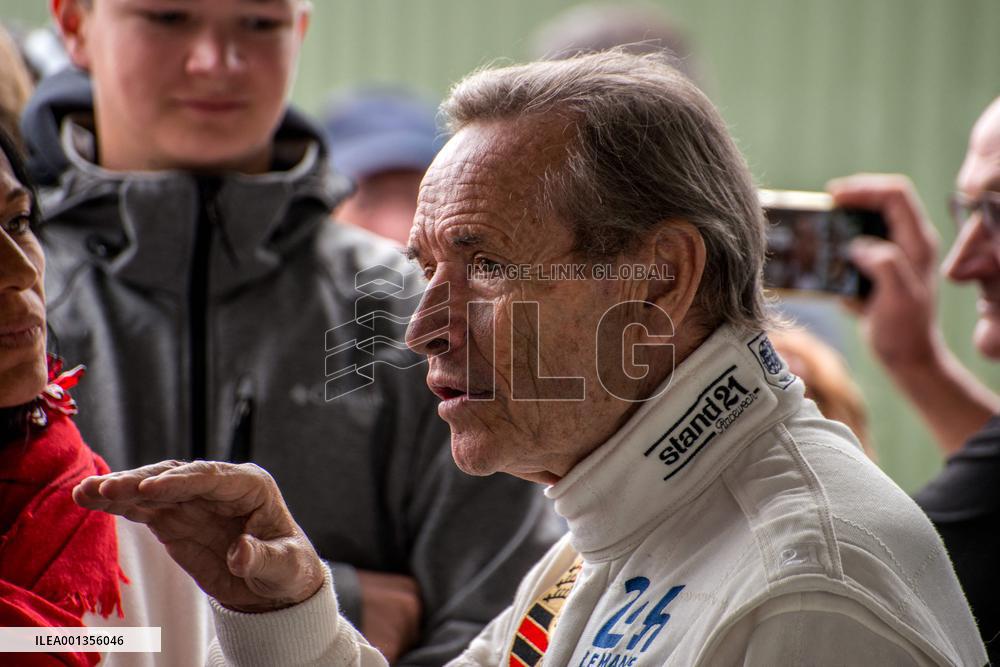 Second Charade Super Show