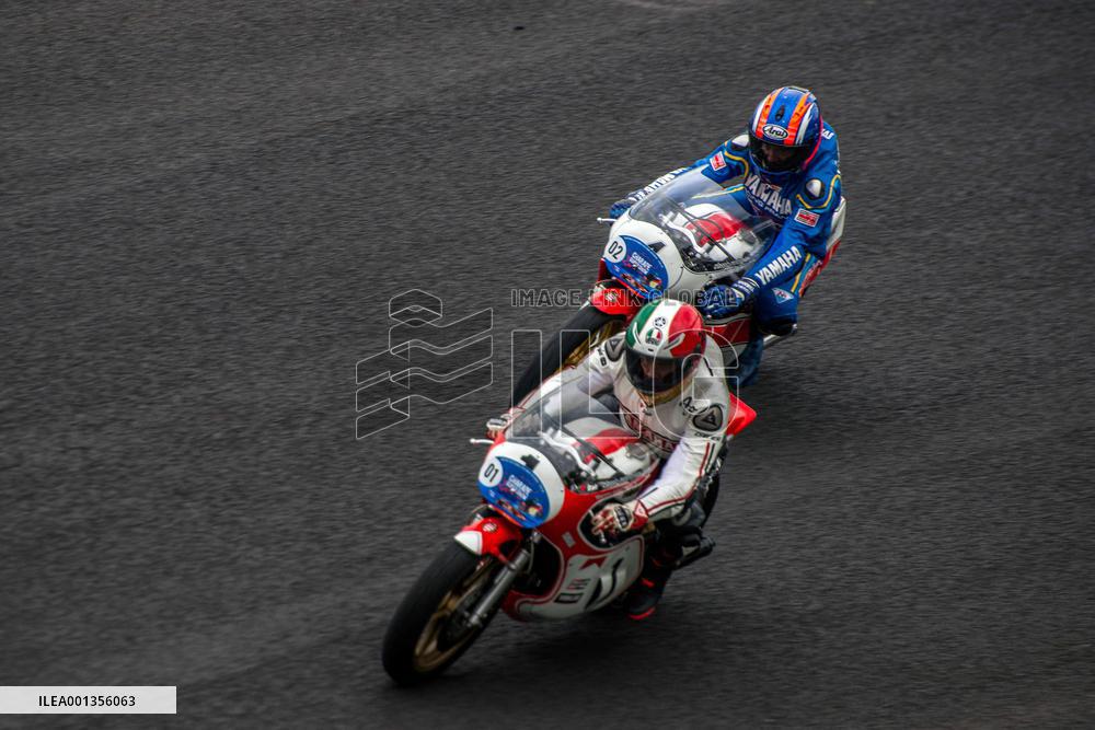 Second Charade Super Show