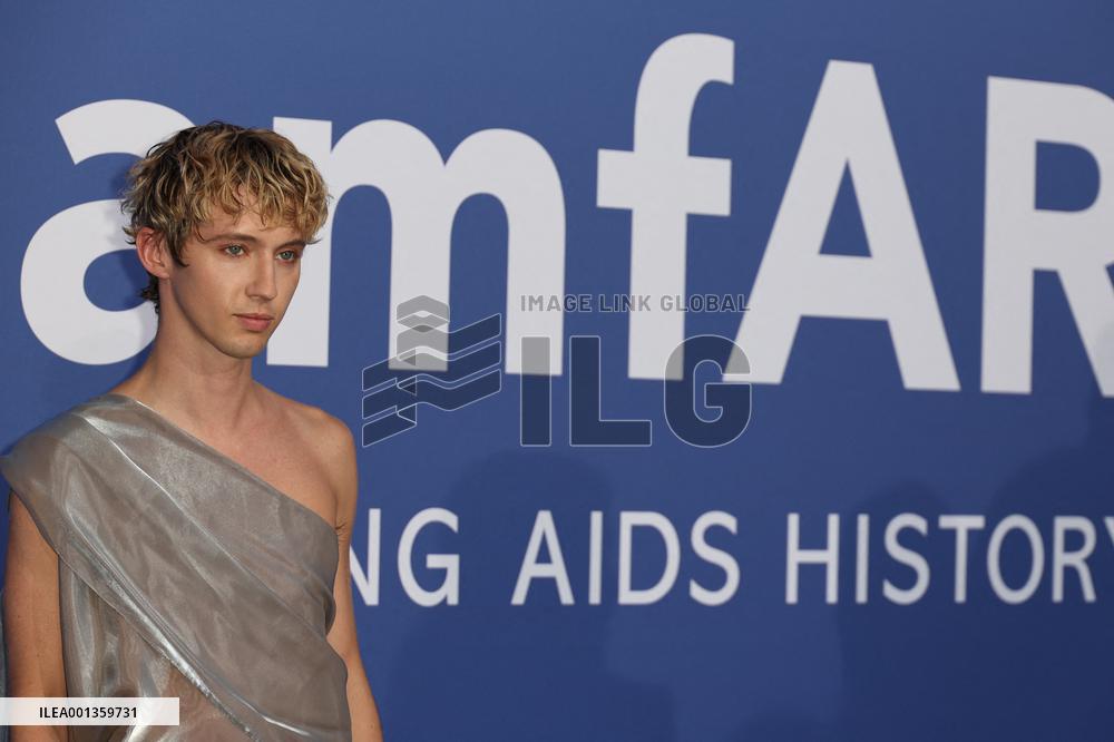 amfAR Cannes Gala - Antibes