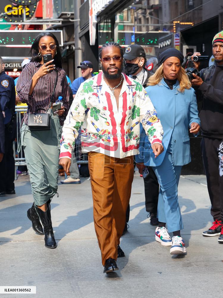 Shameik Moore Stops For Fans - NYC