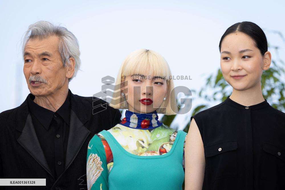 Cannes - Perfect Days Photocall