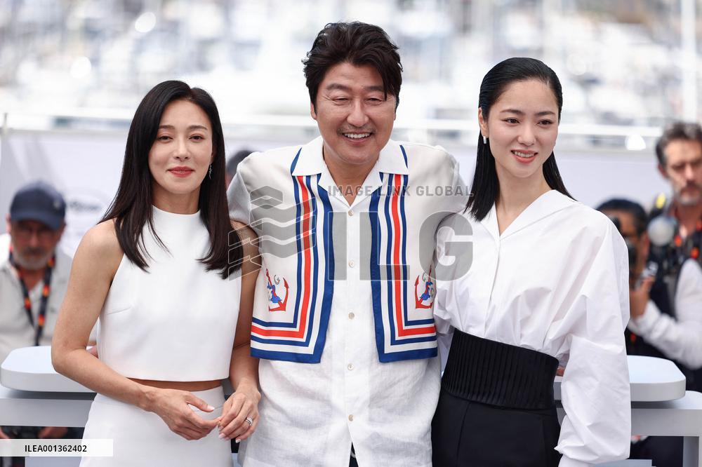 Cannes Cobweb Photocall DB