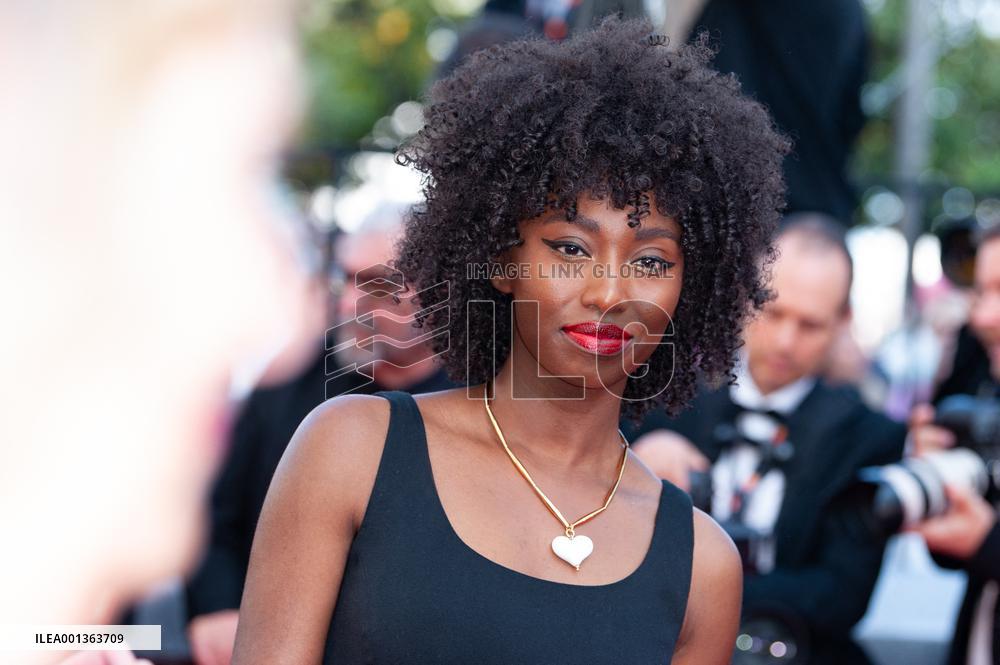 Cannes The old oak screening NG