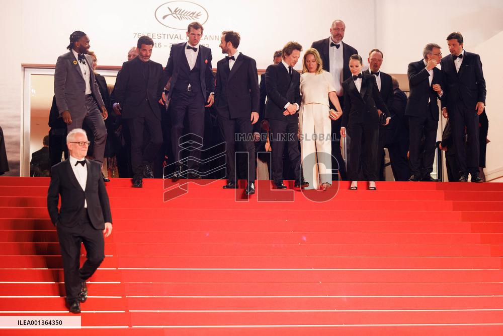 Cannes L Abbe Pierre - Une Vie De Combats Screening Exit DB