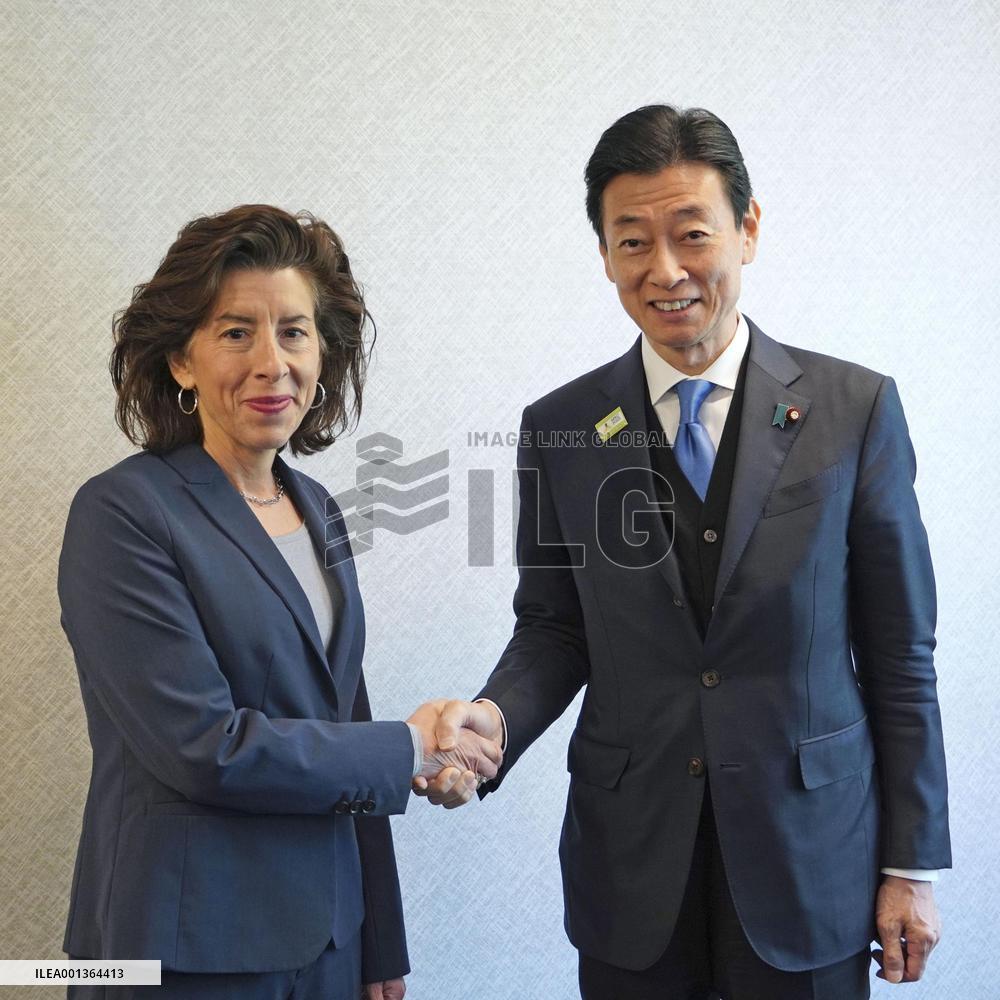 Japan, U.S. industry chiefs meet in Detroit