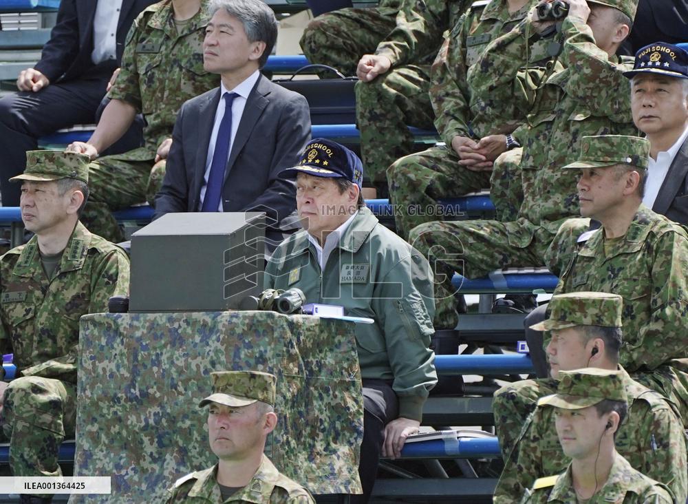 GSDF conducts drill near Mt. Fuji