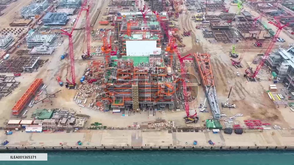 Construction of central platform of Bozhong 19-6 gas field completed