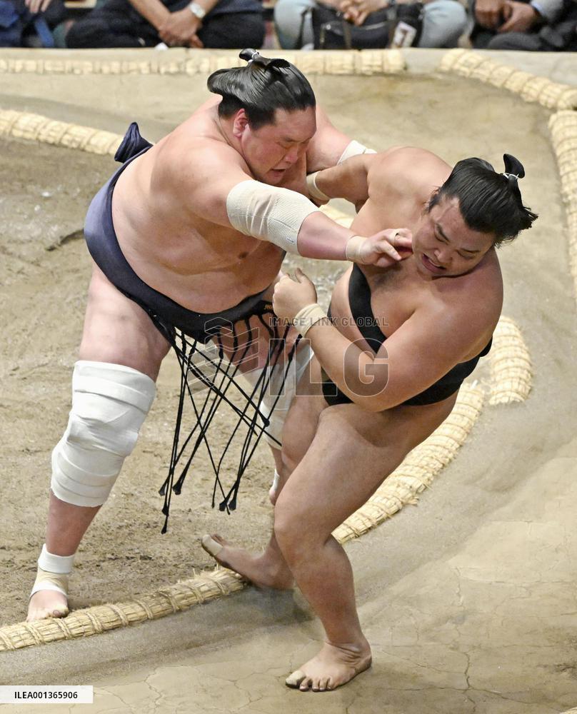 Summer Grand Sumo Tournament