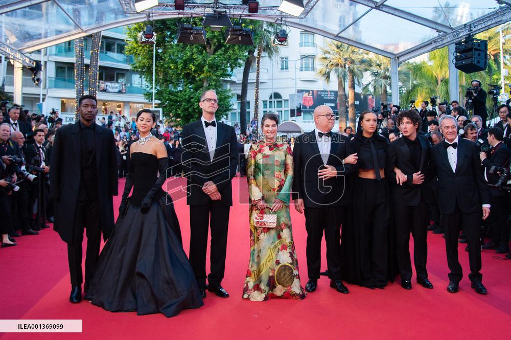 Cannes Closing Red Carpet AM