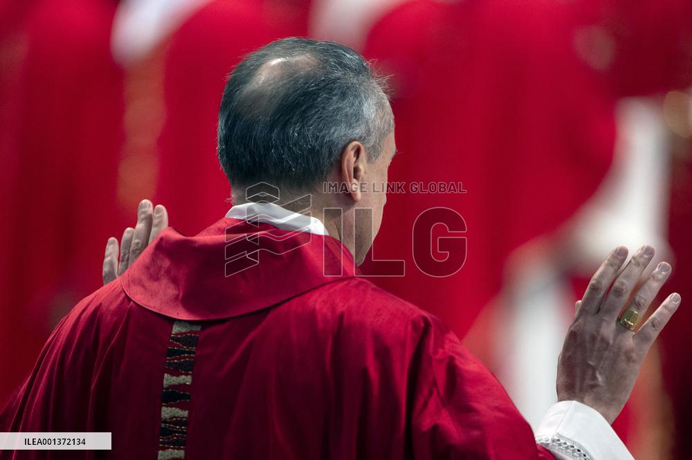 Pope Francis Leads A Pentacostal Mass