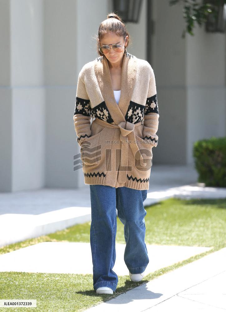 Jennifer Lopez Wears A Comfy Belted Cardigan - LA