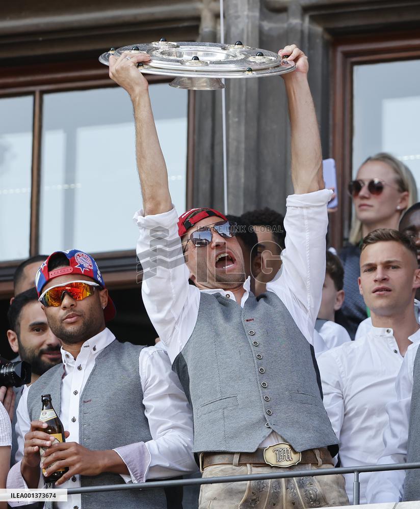 (SP)GERMANY-MUNICH-FOOTBALL-BAYERN MUNICH-CELEBRATION