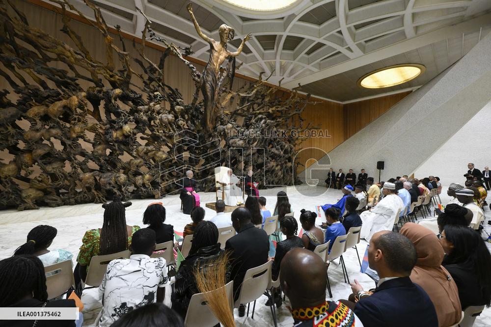 Pope Francis In Audience - Vatican