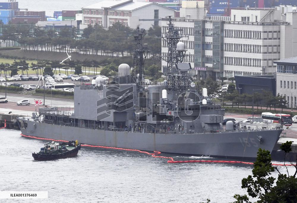 Japan MSDF destroyer arrives at S. Korean port