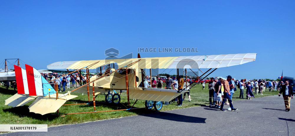 Le Temps des Hélices Air Show
