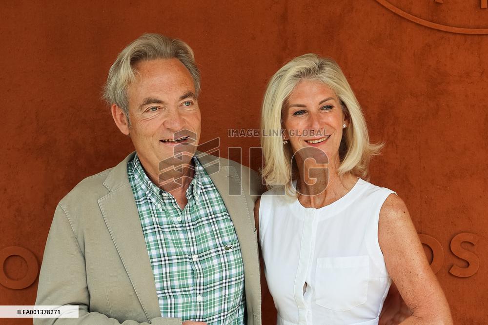 Roland Garros 2023 - Celebrities at Village - Day 3 NB