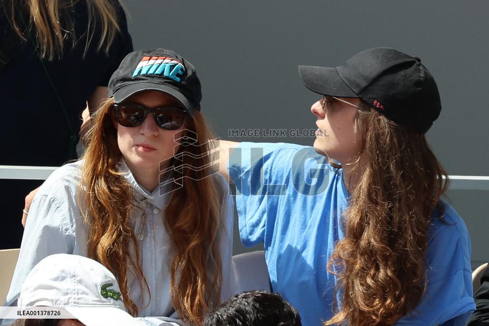 Roland Garros 2023 - Celebrities In The Stands - Day 3 NB