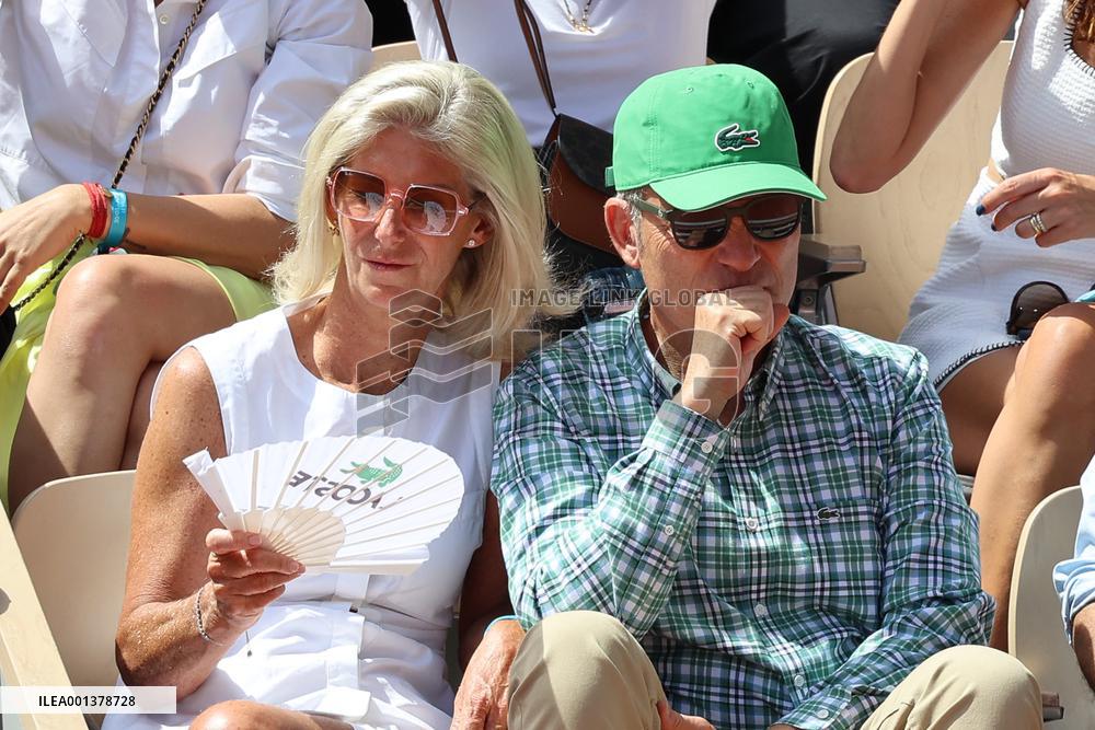Roland Garros 2023 - Celebrities In The Stands - Day 3 NB