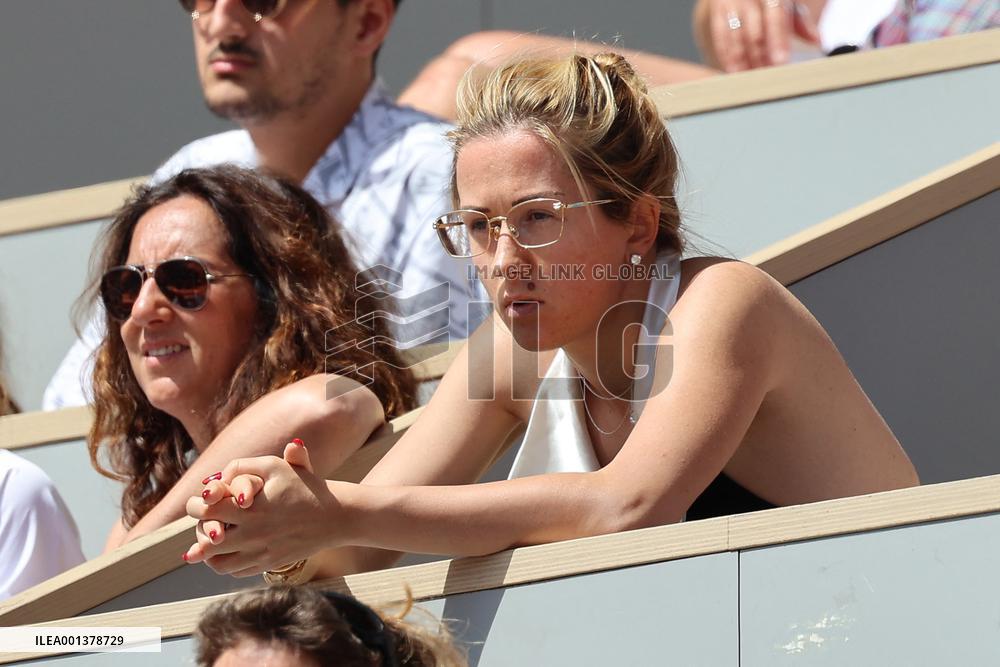 Roland Garros 2023 - Celebrities In The Stands - Day 3 NB