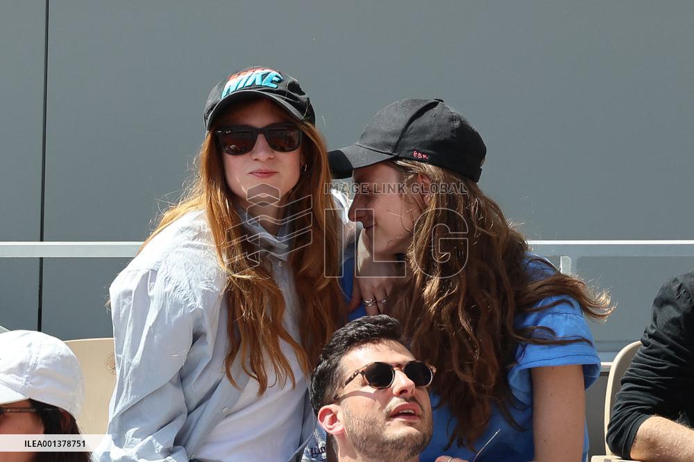 Roland Garros 2023 - Celebrities In The Stands - Day 3 NB