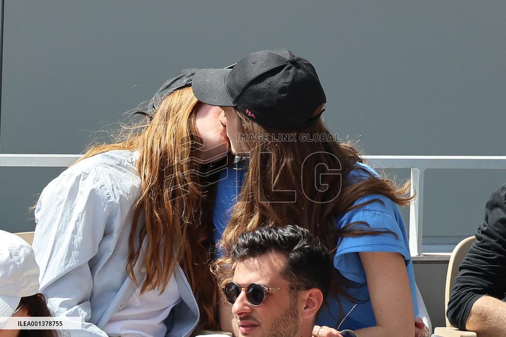 Roland Garros 2023 - Celebrities In The Stands - Day 3 NB