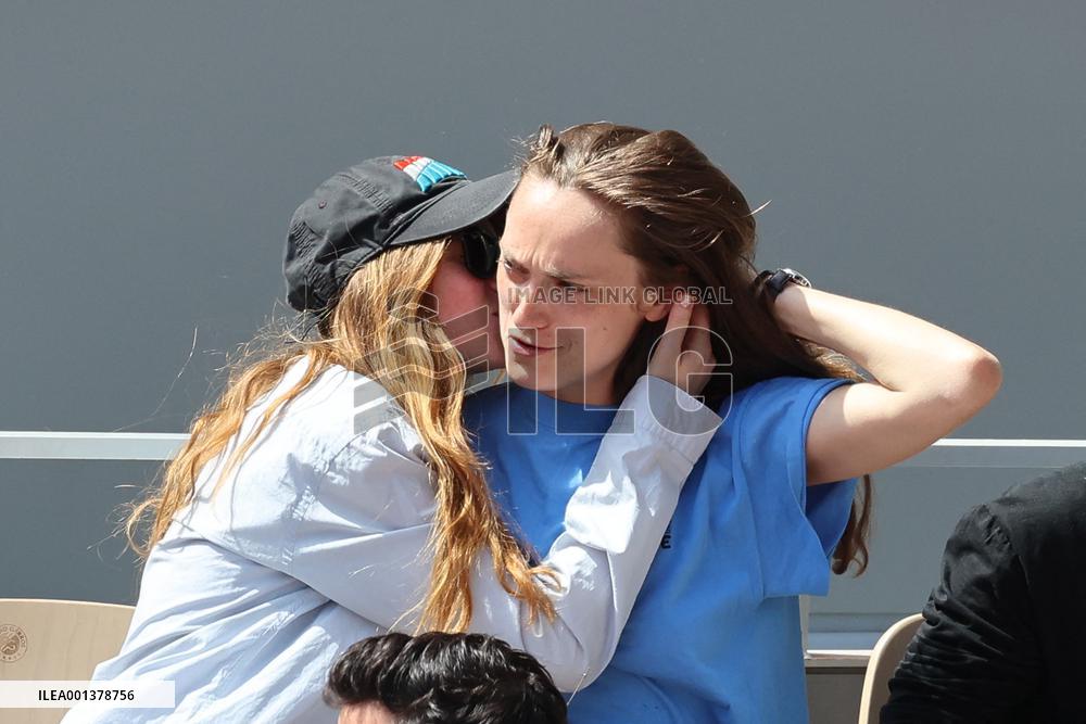 Roland Garros 2023 - Celebrities In The Stands - Day 3 NB