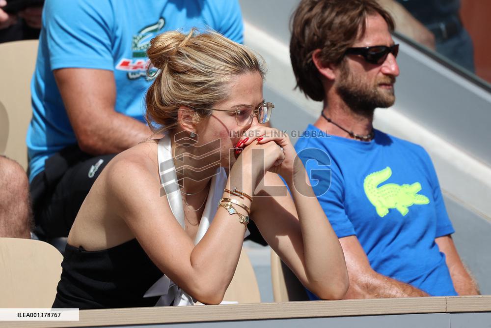 Roland Garros 2023 - Celebrities In The Stands - Day 3 NB