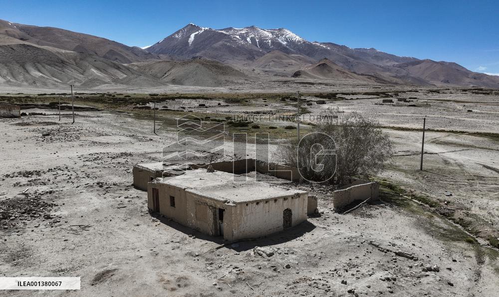 (InTibet)CHINA-TIBET-NGARI-FIVE GENERATIONS OF RESIDENCES (CN)