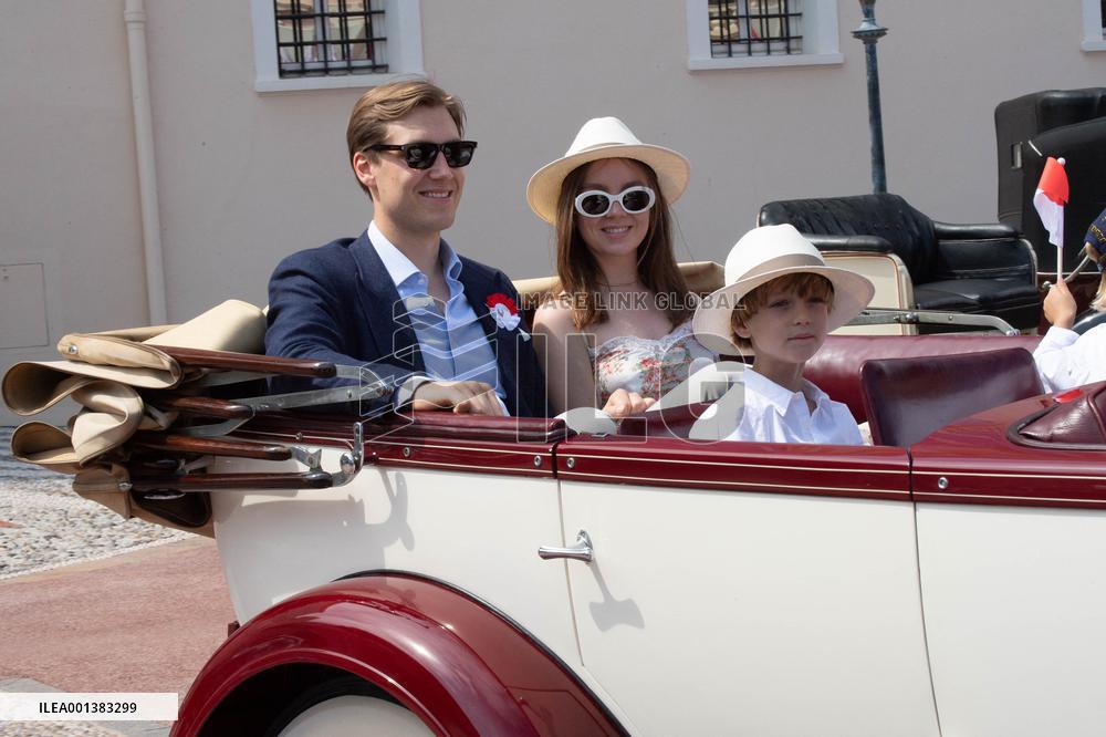 NO TABLOIDS - Tribute To Prince Rainier III - Monaco