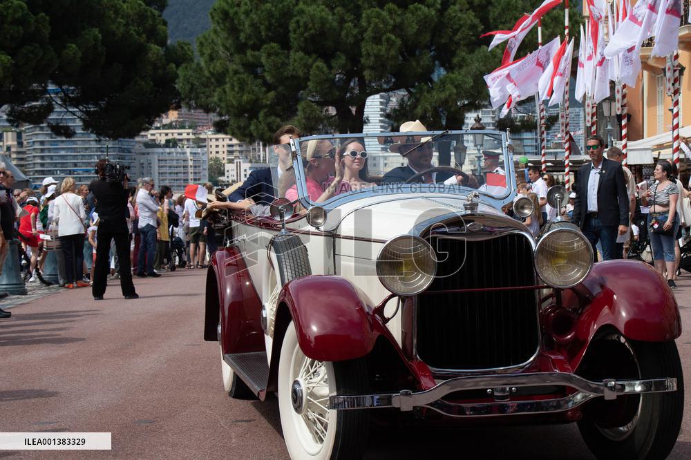NO TABLOIDS - Tribute To Prince Rainier III - Monaco