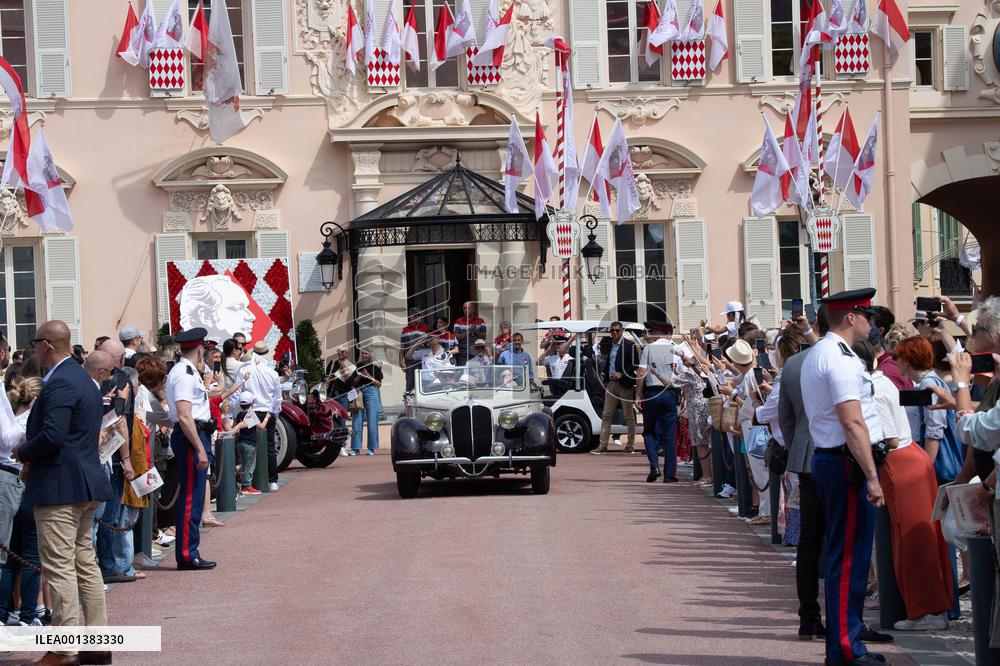 NO TABLOIDS - Tribute To Prince Rainier III - Monaco