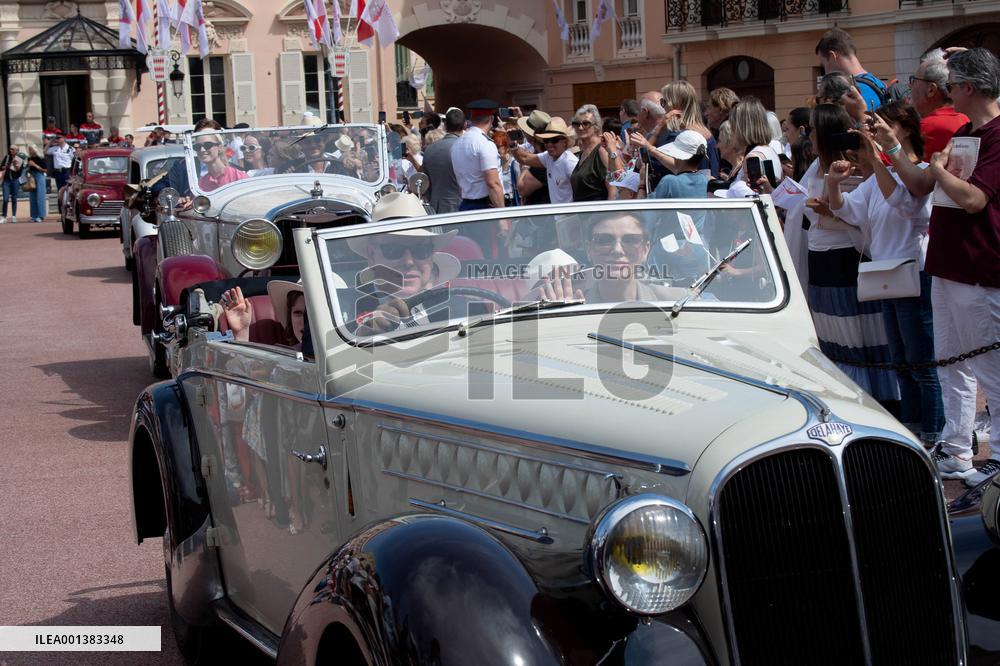 NO TABLOIDS - Tribute To Prince Rainier III - Monaco