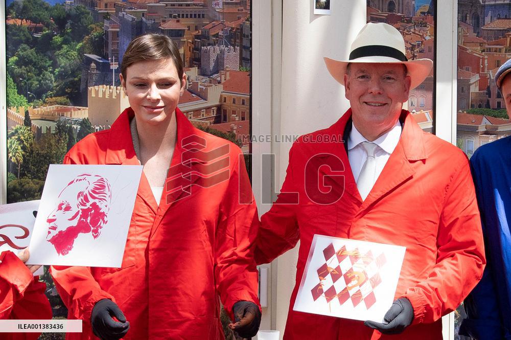 NO TABLOIDS - Tribute To Prince Rainier III - Monaco