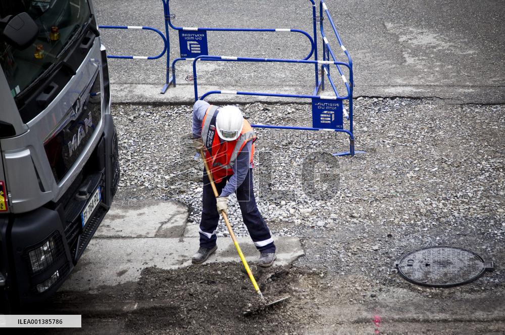 Illustration Works - France