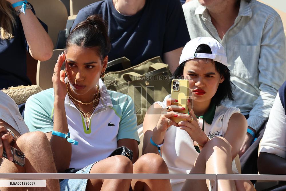 Roland Garros 2023 - Celebrities In The Stands - Day 5 NB