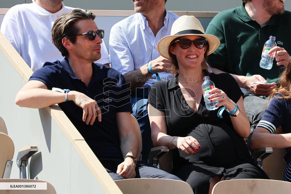 Roland Garros 2023 - Celebrities In The Stands - Day 5 NB