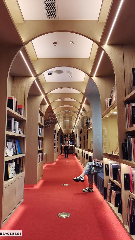 Japanese TSUTAYA Books in Shanghai