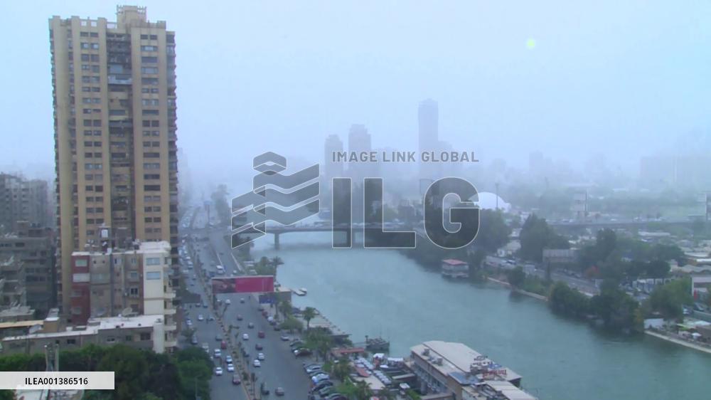 1 killed, 5 injured by billboard collapse in Cairo amid sandstorm