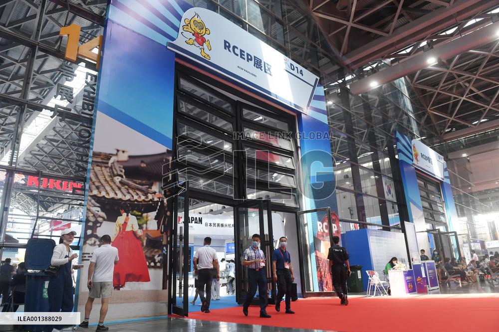 Xinhua Headlines: World's biggest trade deal takes effect for all members, boosting regional economic integration