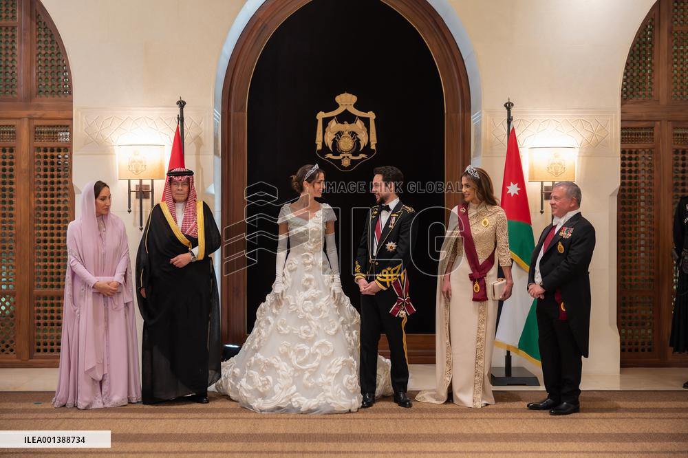 Queen Rania At Her Sons Royal Wedding - Amman